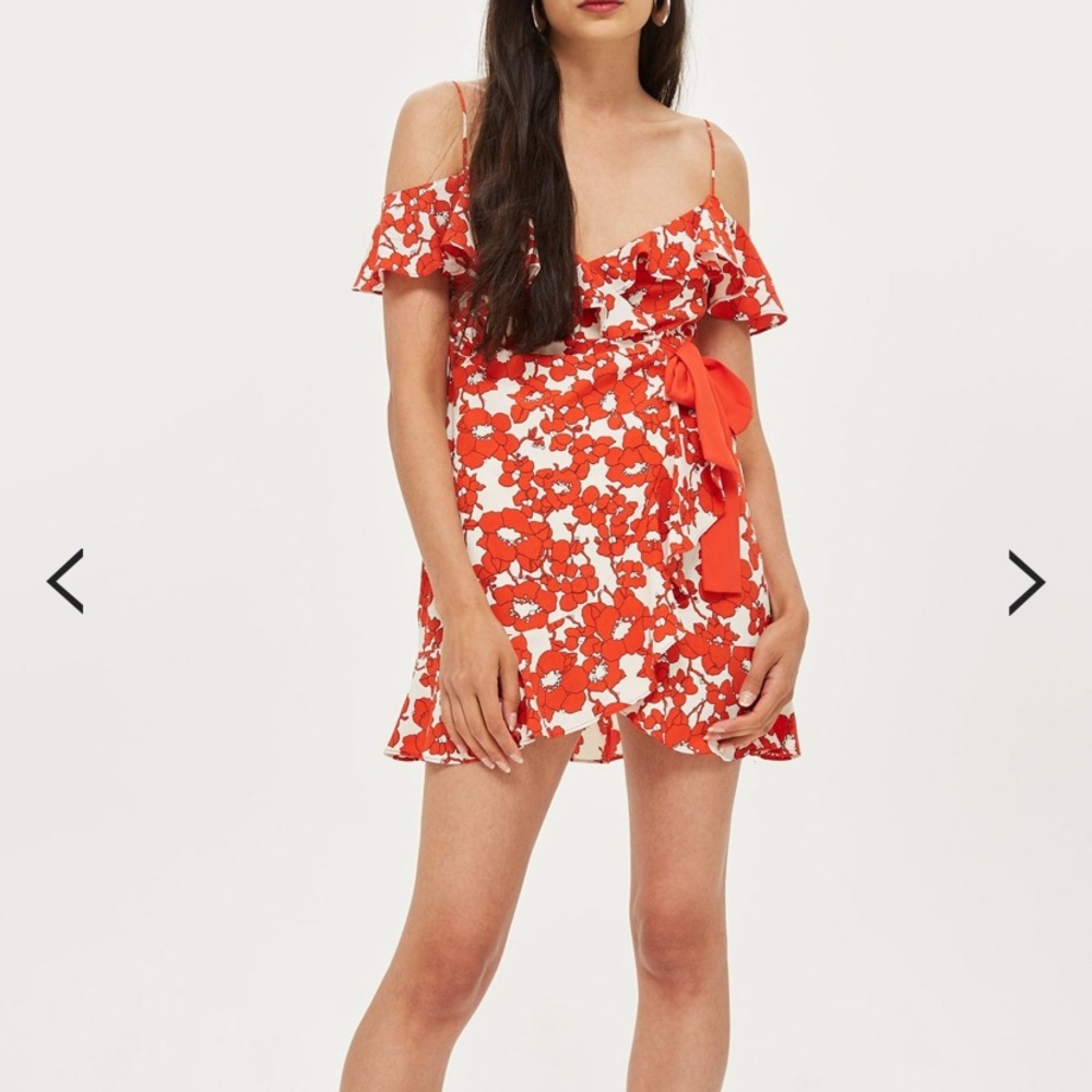 2 for $50 🌺 Topshop BNWOT cute wrap dress